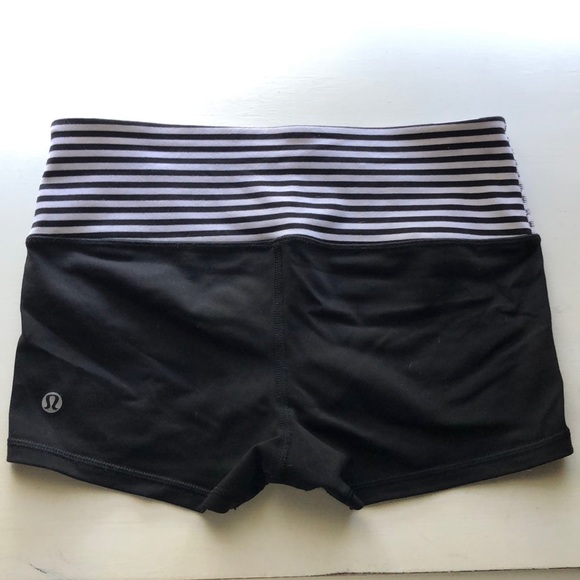 Réversible lululemon shorts - Picture 4 of 4